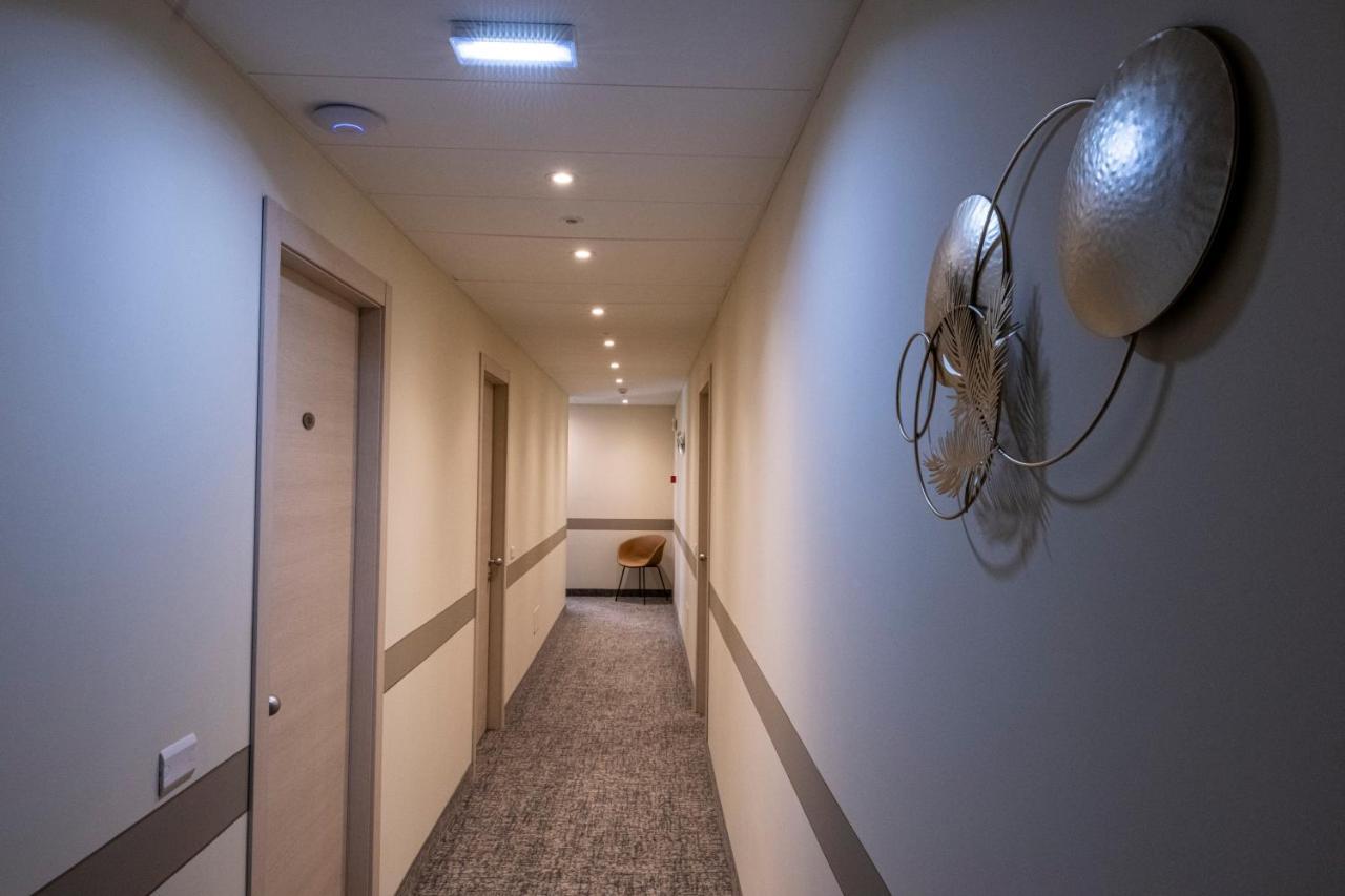 Hotel Boston Стреза Екстериор снимка
